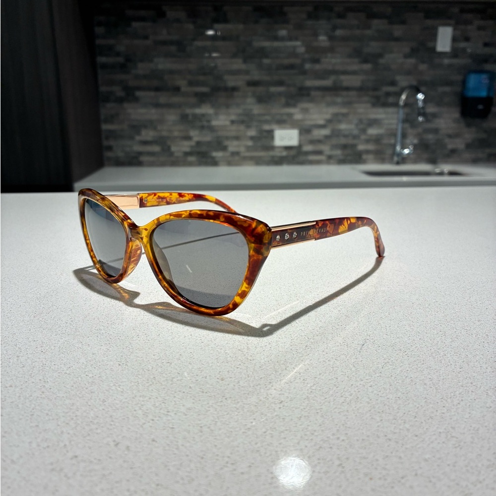 Prive revaux Stylish Tortoise Shell Sunglasses